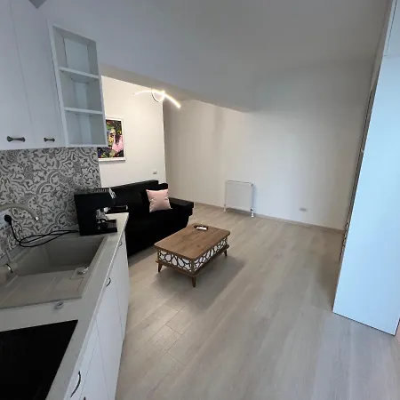 Kitty Sunset * Mamaia