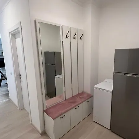 Kitty Sunset * Mamaia